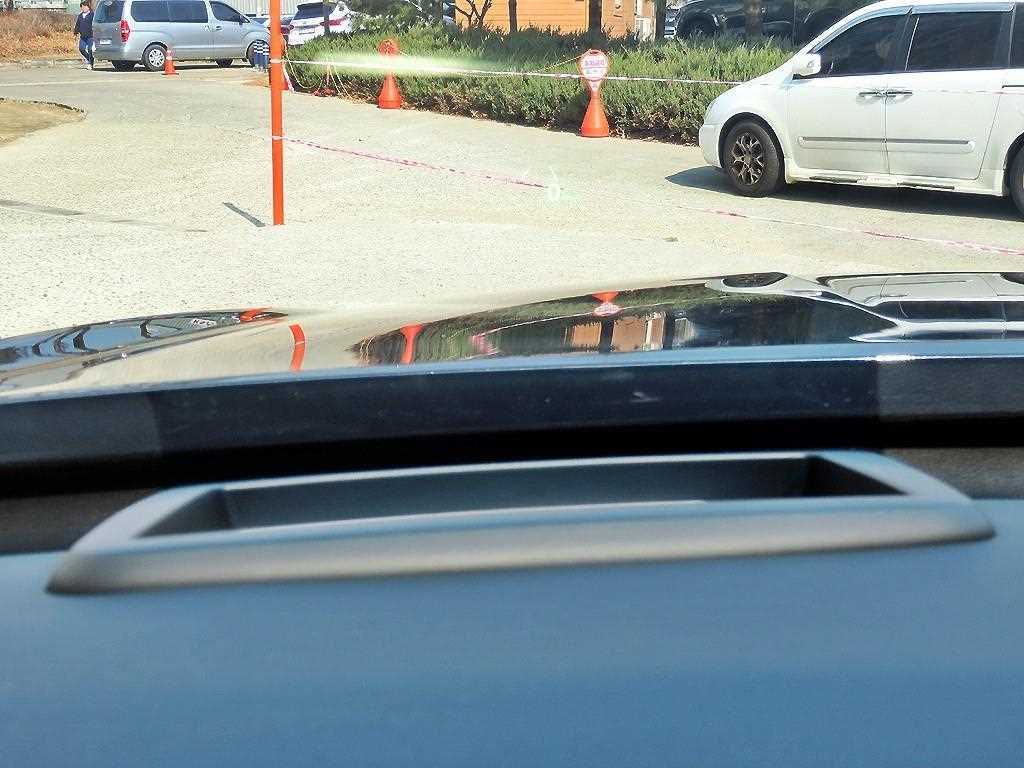 Genesis G90 - Vista 10