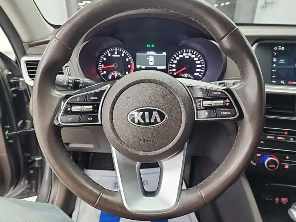 KIA K5 - Vista 9