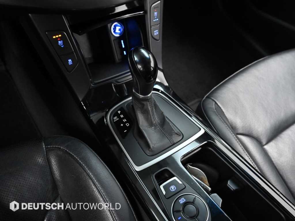 HYUNDAI i40 - Vista 9