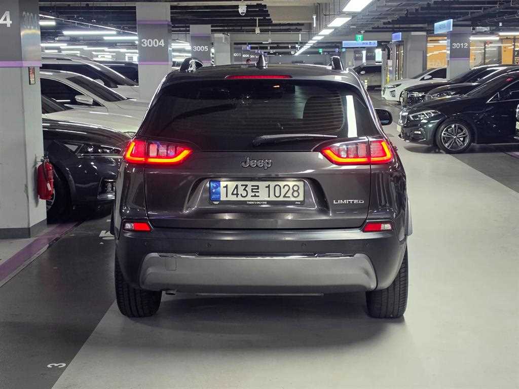 Jeep Cherokee - Vista 4