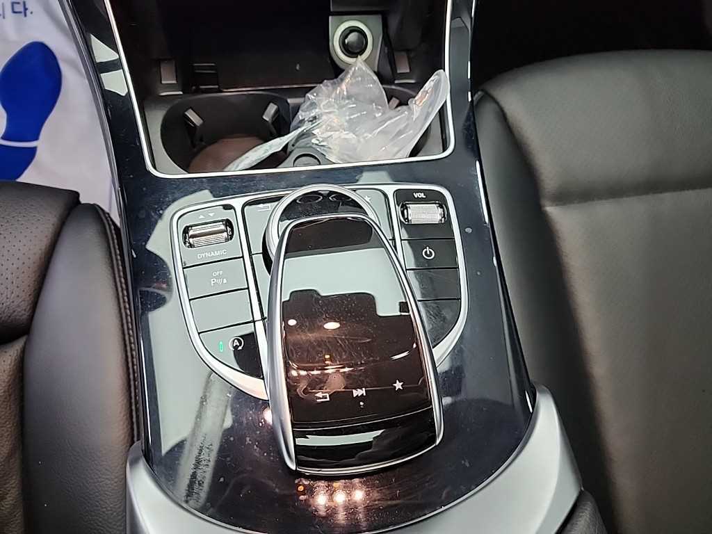 Mercedes Benz C Class 2017 Blanco - Importación desde Corea - HF Imports Iquique - Foto 16