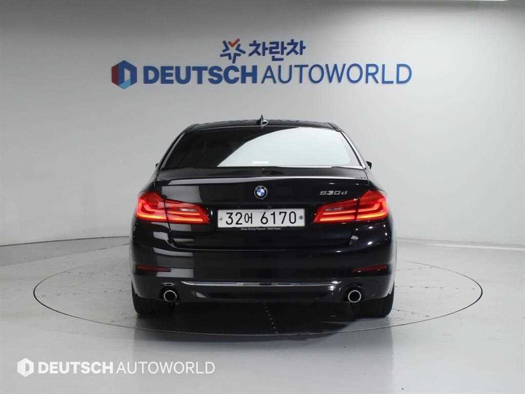 BMW 5 Series - Vista 4