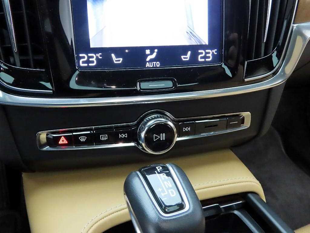 Volvo S90 - Vista 10