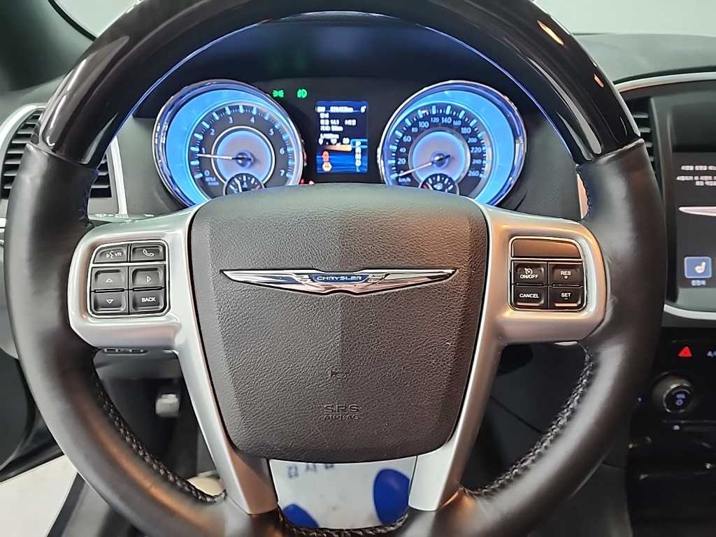 Chrysler 300C - Vista 9