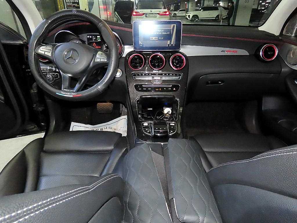 Mercedes Benz GLC Class - Vista 10