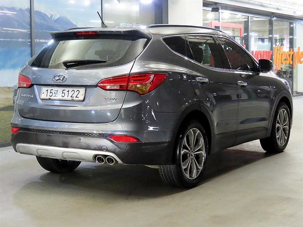 HYUNDAI Santa Fe - Vista 4