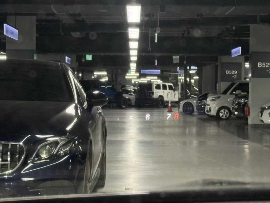 Mercedes Benz AMG GT 2021 Negro - Importación desde Corea - HF Imports Iquique - Foto 15