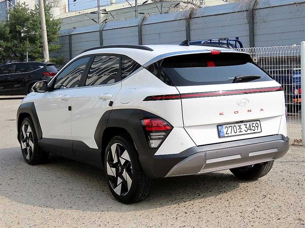 HYUNDAI Kona - Vista 3