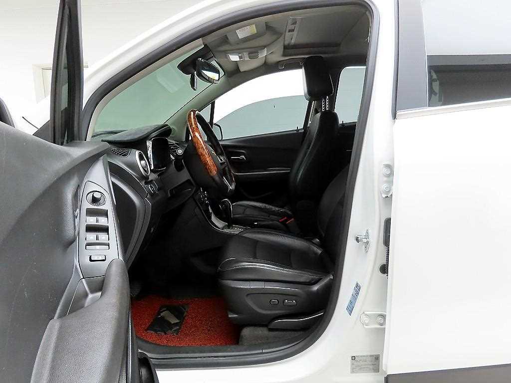 Chevrolet Trax 2015 Blanco - Importación desde Corea - HF Imports Iquique - Foto 13