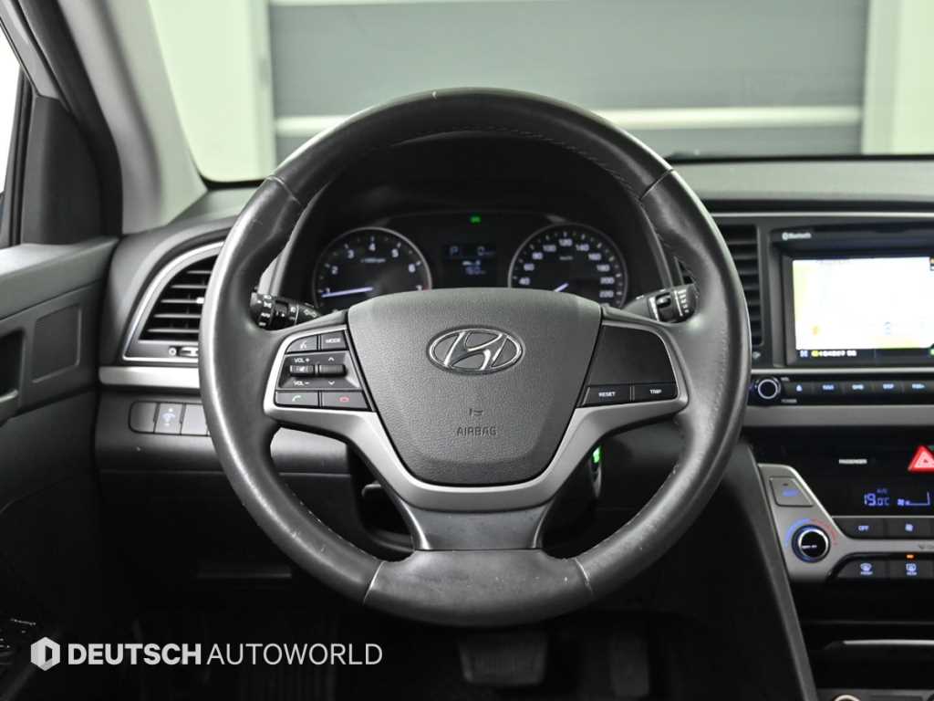 HYUNDAI Avante 2018 - Importación desde Corea - HF Imports Iquique - Foto 13