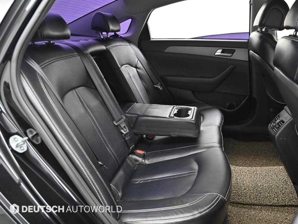 HYUNDAI Sonata - Vista 12