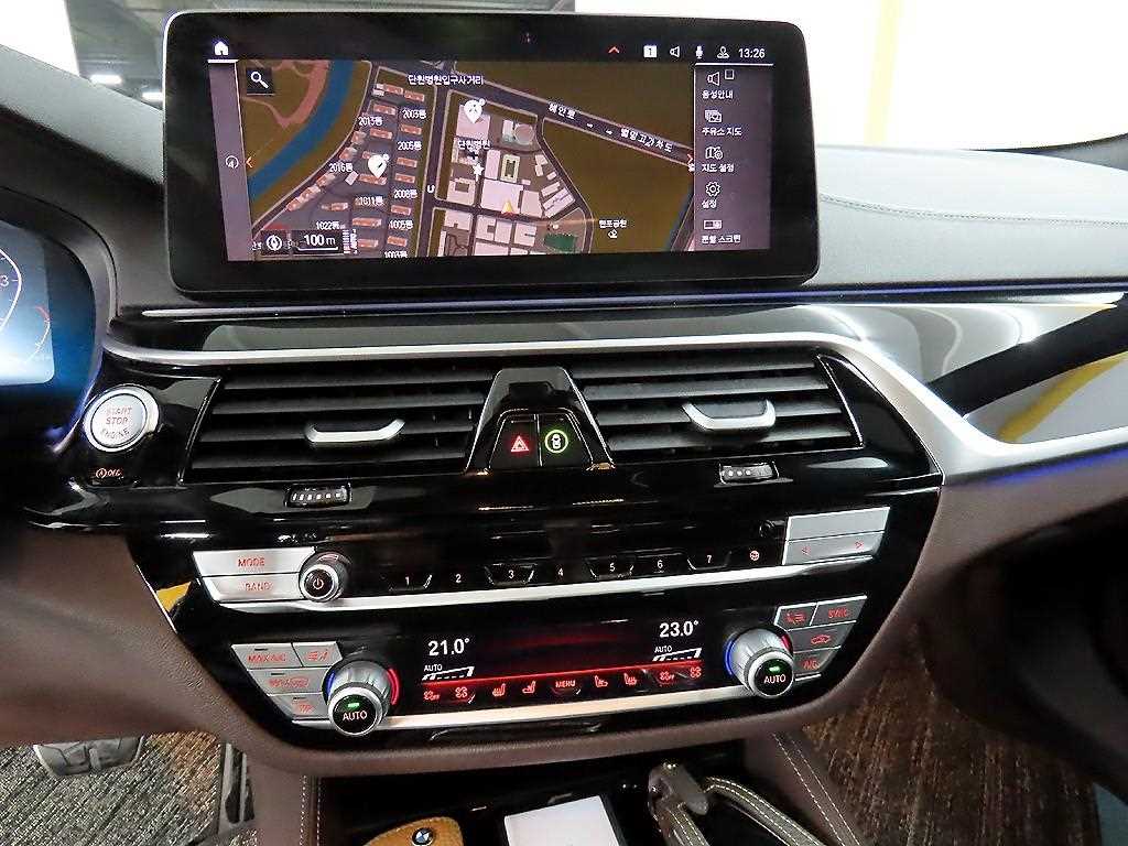 BMW 5 Series 2022 Azul - Importación desde Corea - HF Imports Iquique - Foto 13