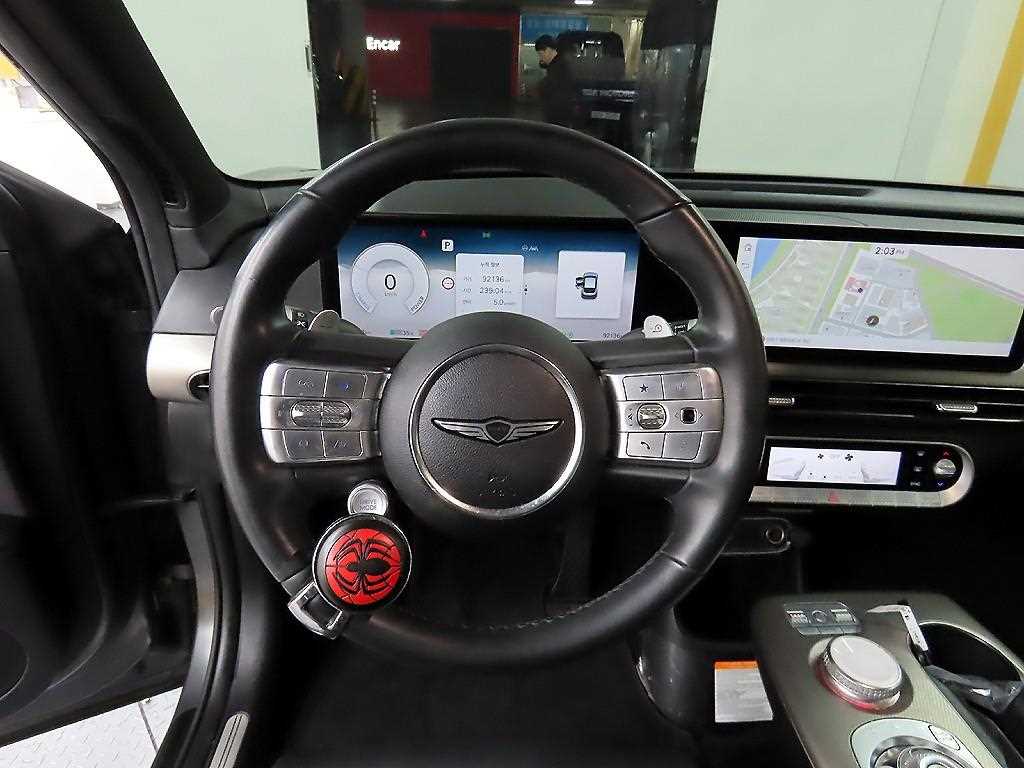 Genesis GV60 - Vista 9