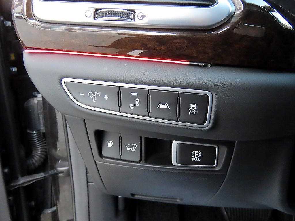 Genesis G90 - Vista 12