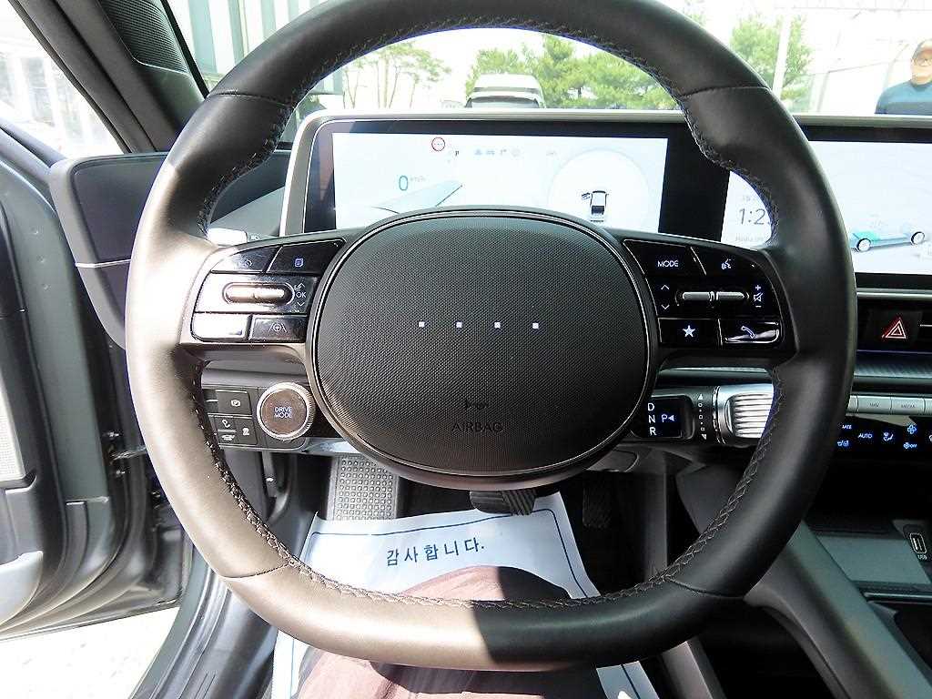 HYUNDAI Ioniq 6 - Vista 8