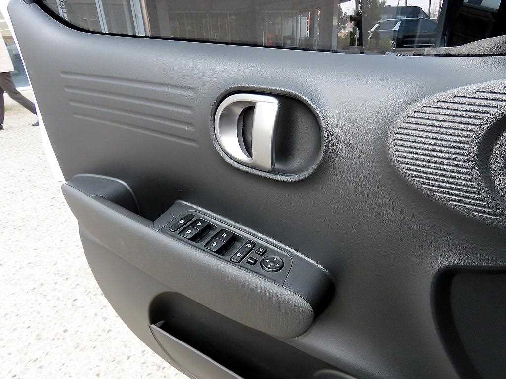 HYUNDAI Casper - Vista 11