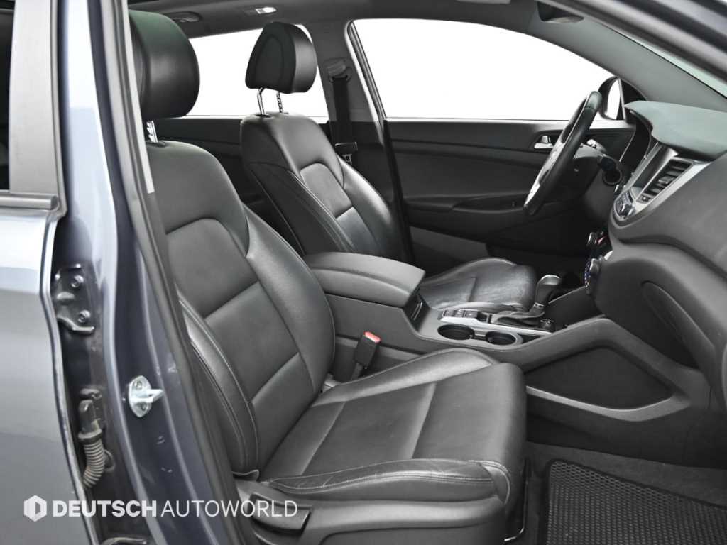 HYUNDAI Tucson - Vista 10