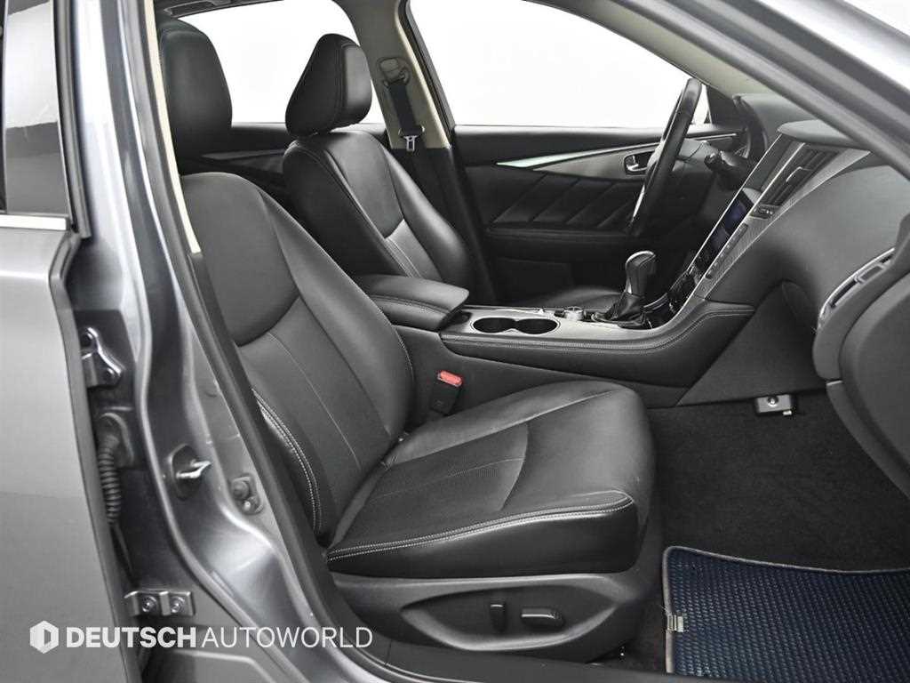 Infiniti Q - Vista 10