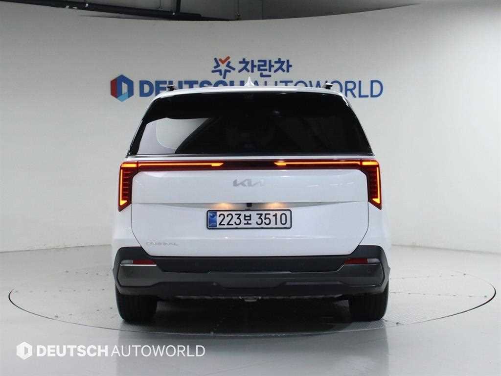 KIA Carnival - Vista 4