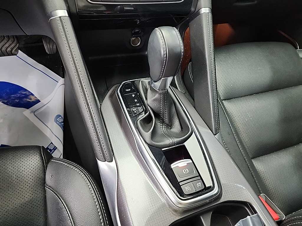 SAMSUNG QM6 - Vista 8