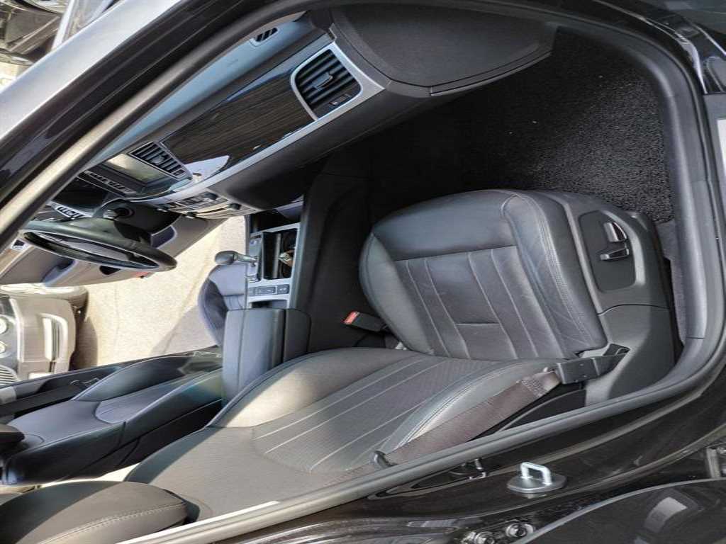 Genesis G80 - Vista 6