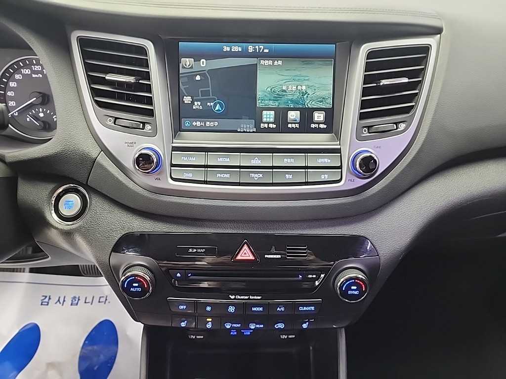 HYUNDAI Tucson - Vista 10