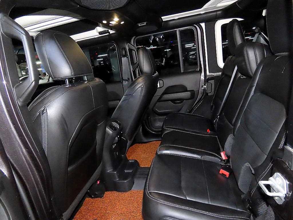 Jeep Wrangler - Vista 7