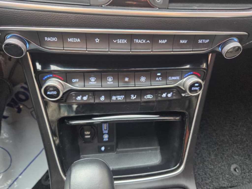 HYUNDAI Grandeur - Vista 9