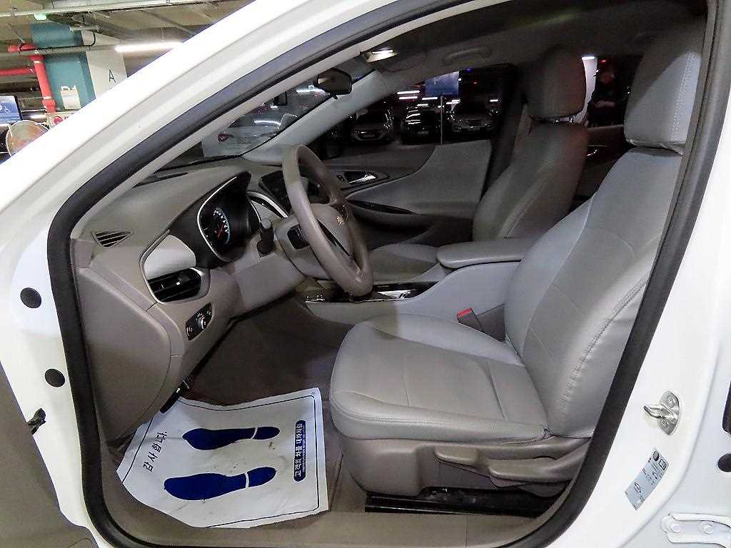 Chevrolet Malibu - Vista 6