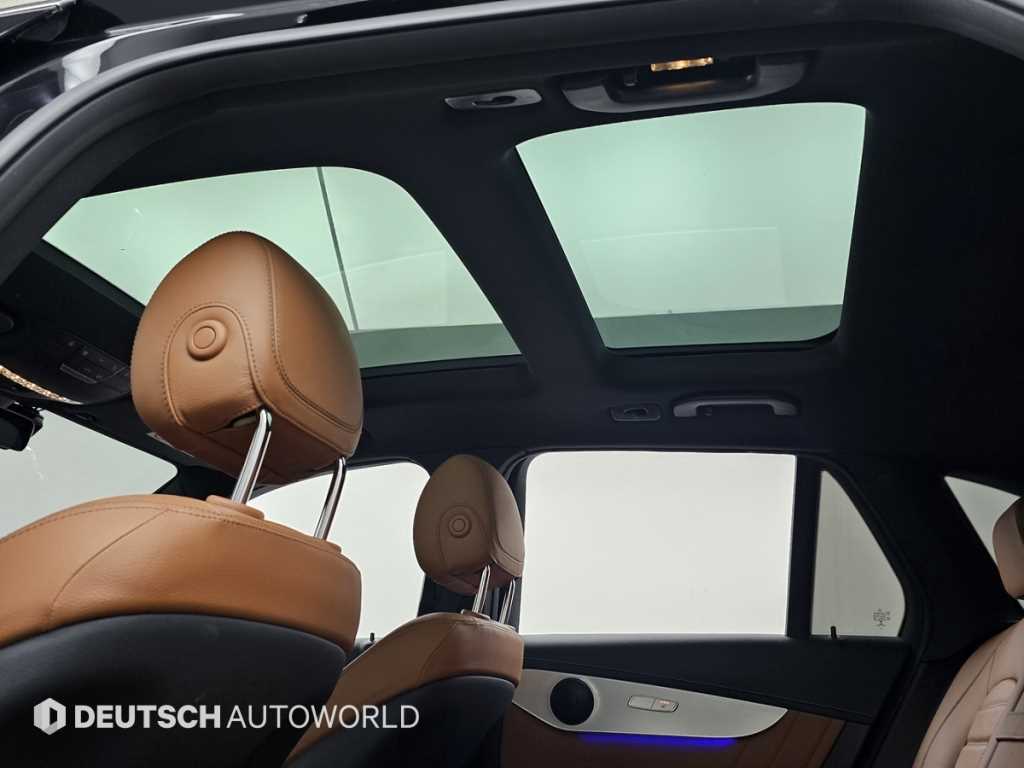 Mercedes Benz GLC Class 2021 Negro - Importación desde Corea - HF Imports Iquique - Foto 18