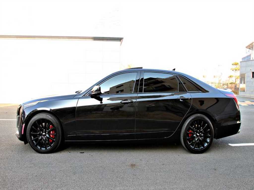 Cadillac CT6 - Vista 2