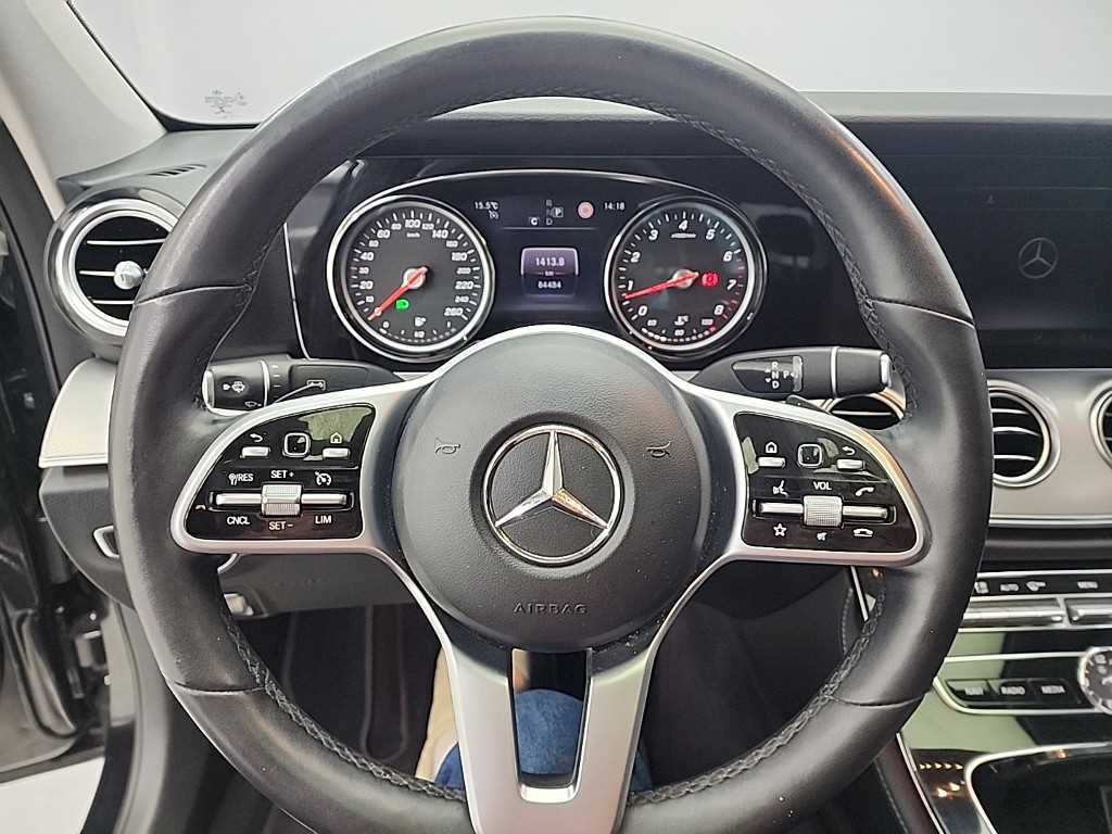 Mercedes Benz E class - Vista 9