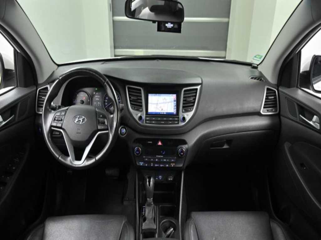 HYUNDAI Tucson - Vista 7