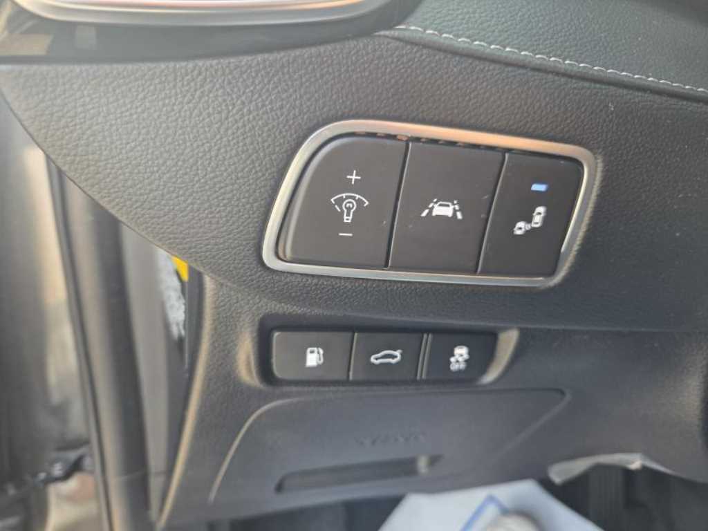 HYUNDAI Grandeur - Vista 12