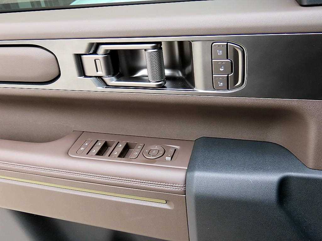 KIA Tasman - Vista 11