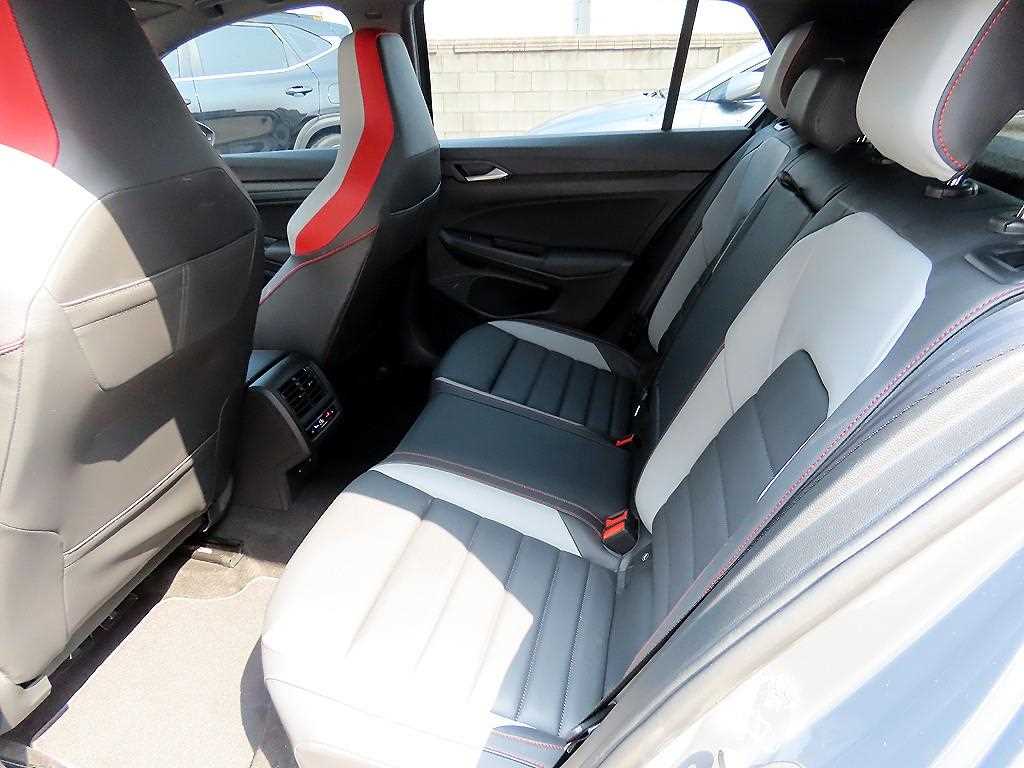 Volkswagen Golf - Vista 6