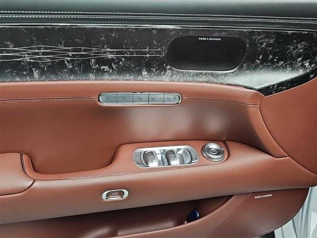 Genesis G90 2024 Blanco - Importación desde Corea - HF Imports Iquique - Foto 14