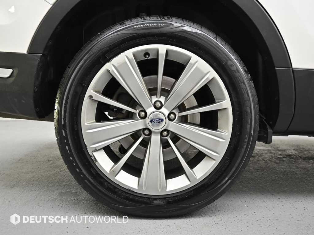 Ford Explorer - Vista 5