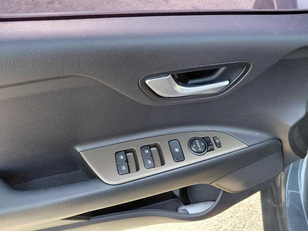 KIA Stonic - Vista 10