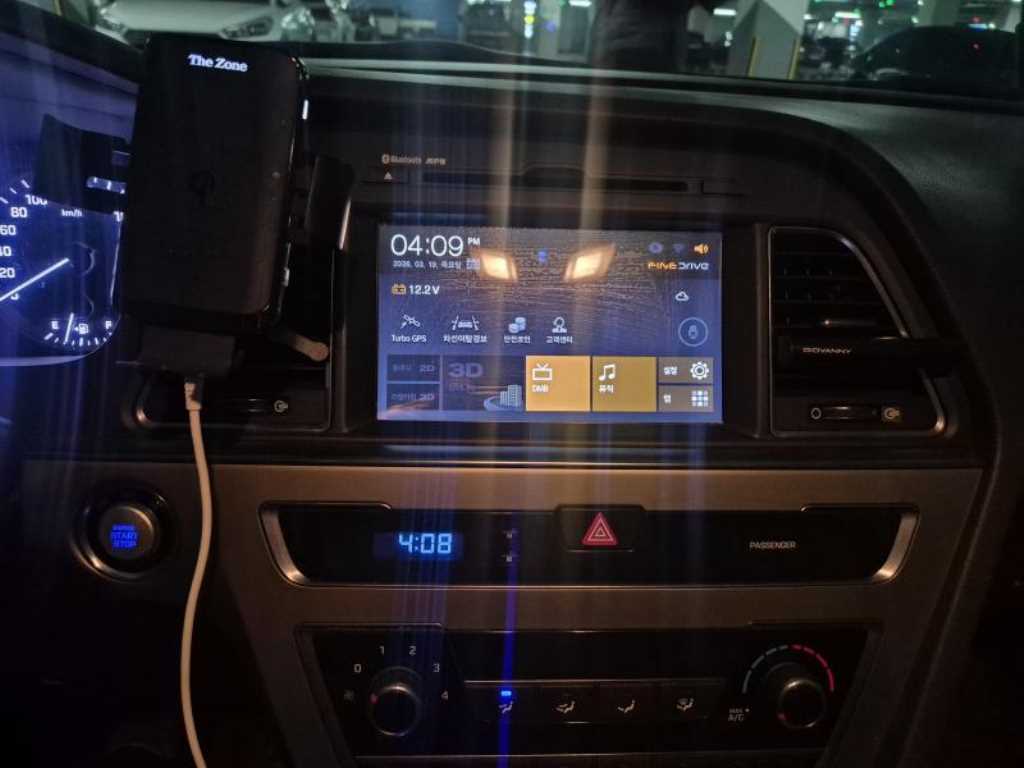 HYUNDAI Sonata - Vista 5