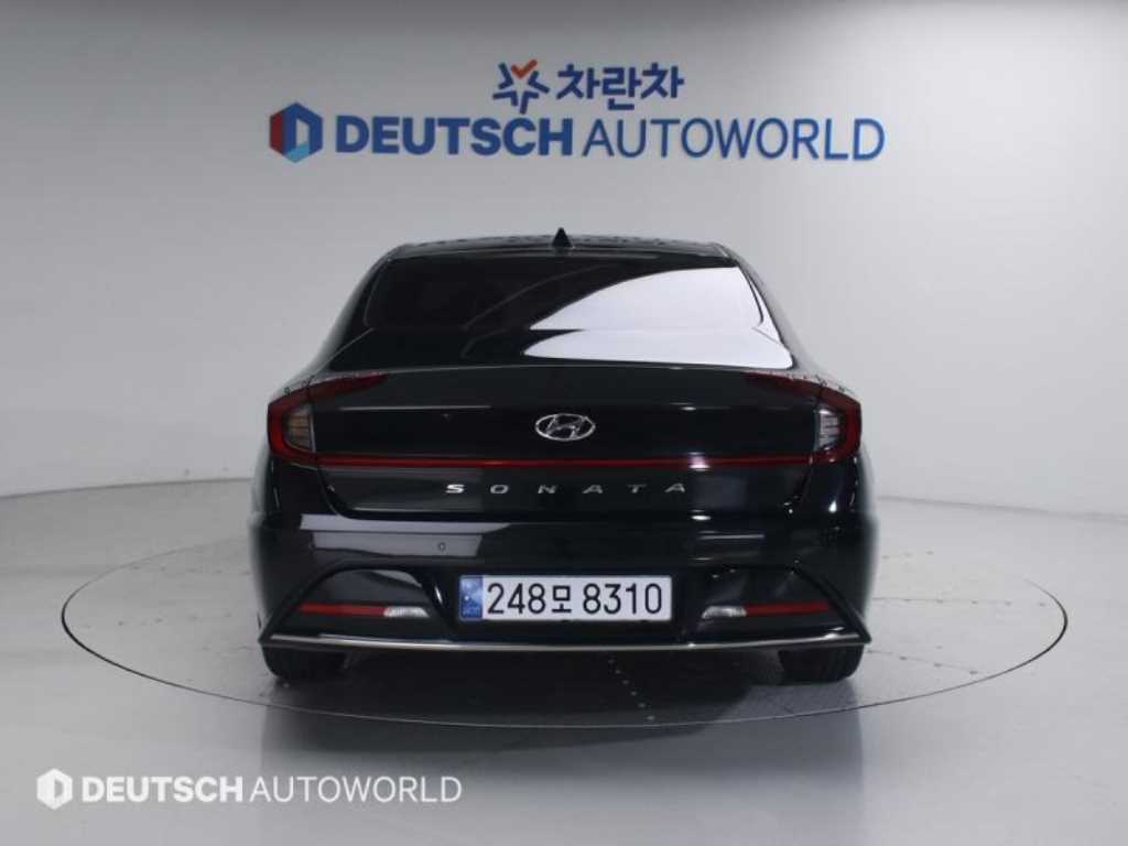 HYUNDAI Sonata - Vista 4