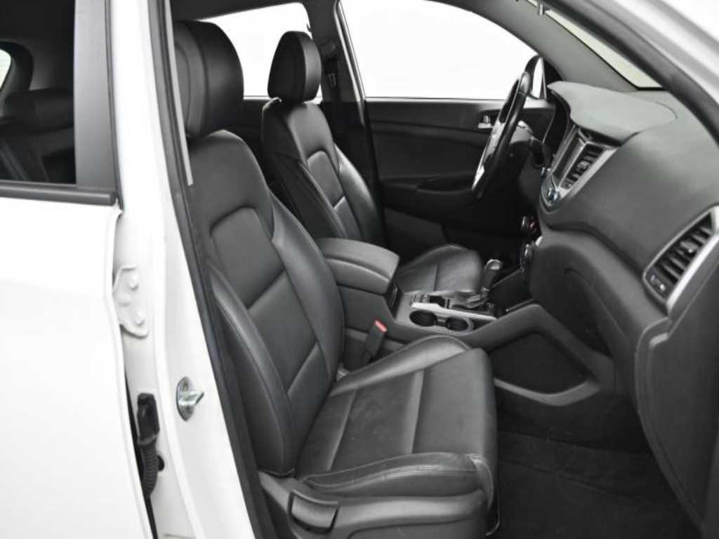 HYUNDAI Tucson - Vista 10