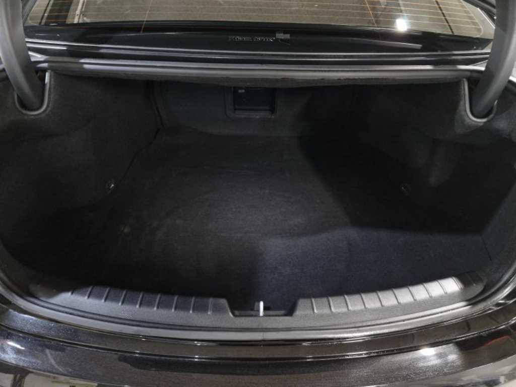 KIA K7 2016 Negro - Importación desde Corea - HF Imports Iquique - Foto 18