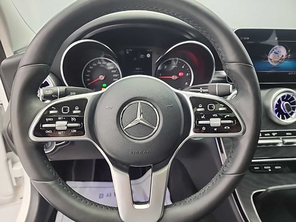 Mercedes Benz C Class - Vista 9