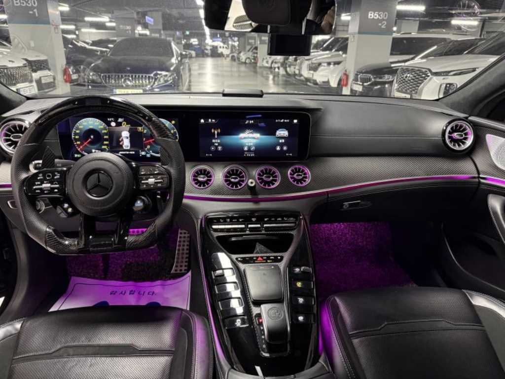 Mercedes Benz AMG GT - Vista 6