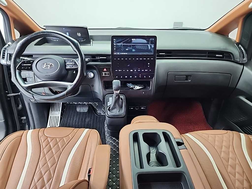 HYUNDAI Staria - Vista 7