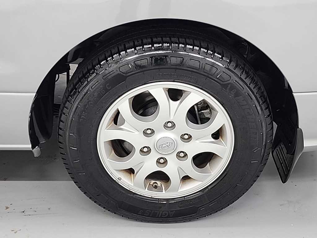 HYUNDAI Starex 2016 Plateado - Importación desde Corea - HF Imports Iquique - Foto 20