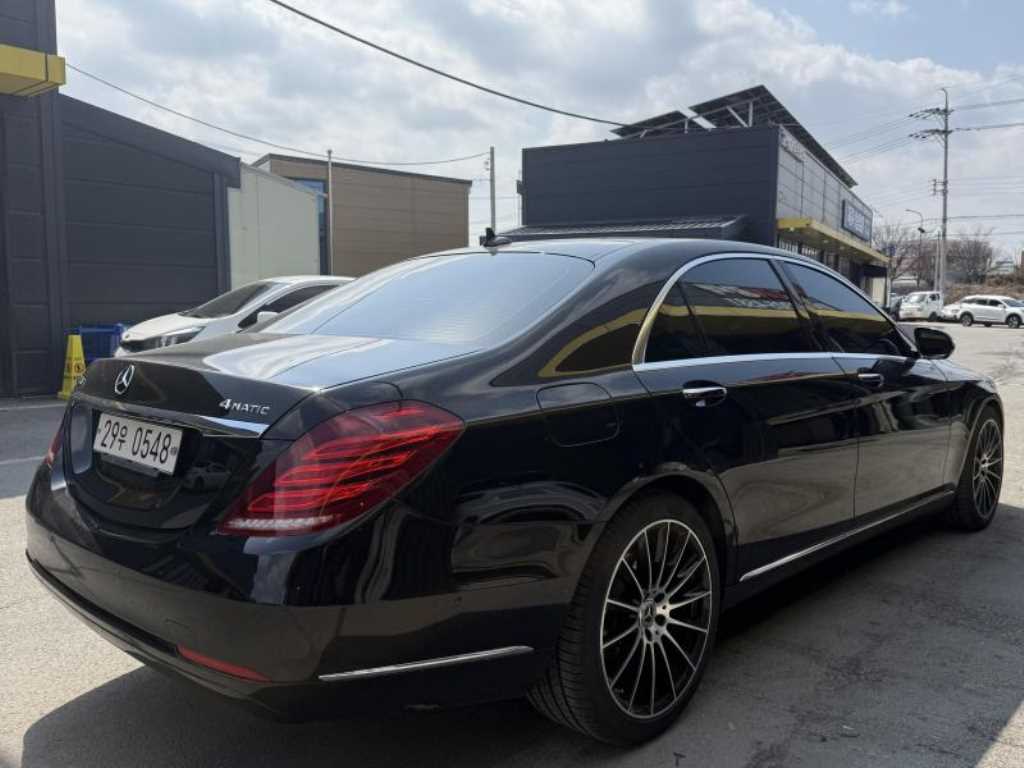 Mercedes Benz S Class - Vista 4