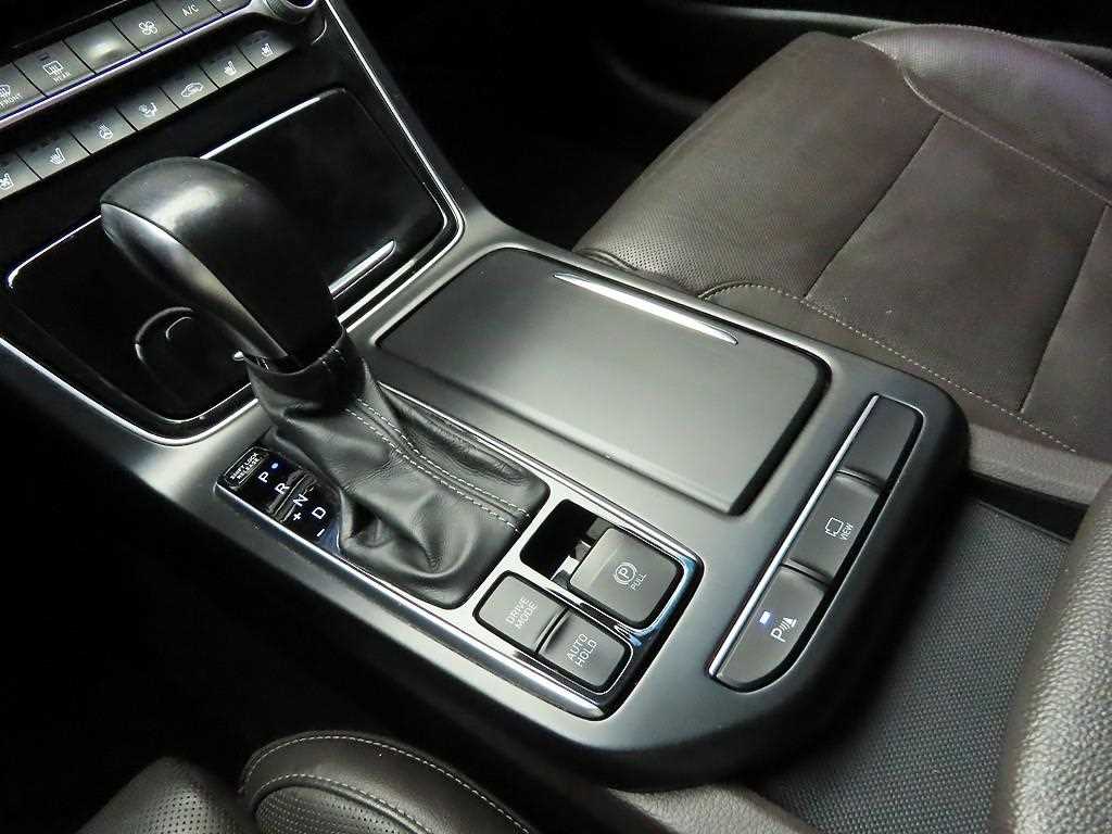 HYUNDAI Grandeur - Vista 10