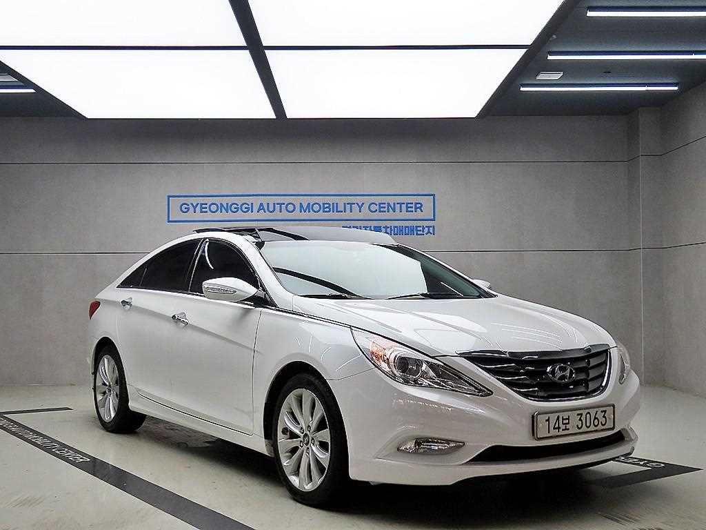 HYUNDAI Sonata 2010 Blanco - Importación desde Corea - HF Imports Iquique - Foto 1